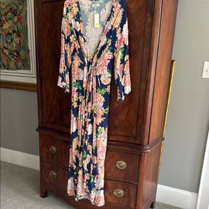 NWT Anthropologie robe 
Maaji brand, beautiful feminine